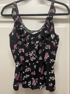 Kirra (Pac Sun) Vintage Black Floral Scoop Neck Peplum Top